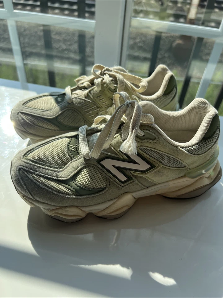 New Balance 9060 Kids Sneakers Size 3 Green/Grey - Image 1 of 4