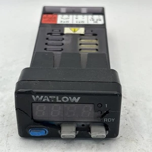 Watlow 935A-1CD0-000R Temperature Controller - Picture 1 of 10