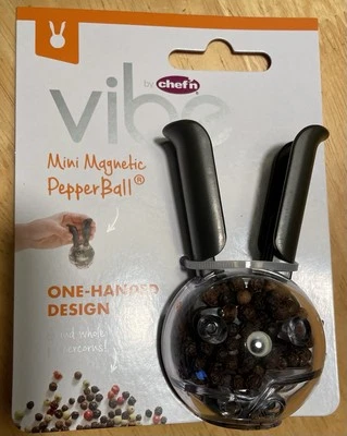 CHEF'N Mini Moedor Magnético de Pimenta NOVO - Caixa de 4 - Imagem 1 de 4