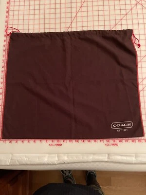 "Bolsa cubierta antipolvo marrón con logotipo Coach 18"" X 23"" usada en excelente estado" Foto 1 de 2