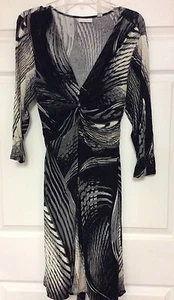 New York & Co Womens Dress Size Large Black Gray White Deep V Rayon New 100 - Picture 1 of 8