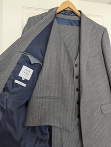 John Lewis 3 Piece Suit Chalk Stripe 44/46R x 36L Grey Flannel Slim Fit New - Picture 1 of 20
