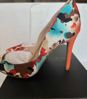 Tela con estampado floral naranja Charles By Charles David.Talla 6,5.NWB Foto 1 de 4