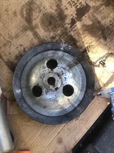 John Deere OEM AM142006 Gearbox 44" snow blower PULLEY - Picture 1 of 9