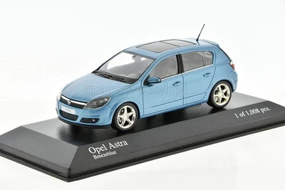 OPEL Astra H Blue met. 5D 2004 1/43 MINICHAMPS 400043001 - Image 1 of 4