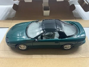 AMT/ERTL 1:25 SCALE 1995 CHEVROLET CAMARO Z28 DEALER PROMO CAR-MYSTIC TEAL - NEW - Picture 1 of 16