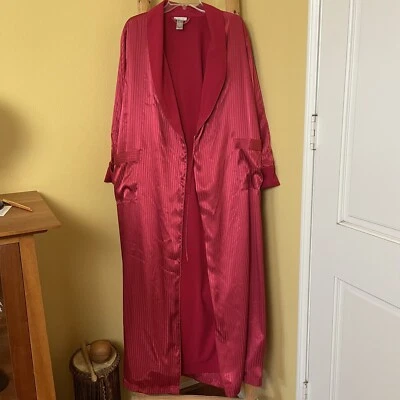 Bata roja Nordstrom Intimates forro grueso talla M/L exterior satinado poliéster polar Foto 1 de 4