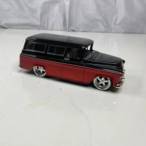 Jada Toys 1/24 Diecast Dub city 1957 chevy suburban red & black 2 Tone - Picture 1 of 9