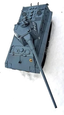 Tanque fantasma Super-Panther experimental pesado alemán E-50 de la Segunda Guerra Mundial construido 1/35 - XXXI Foto 1 de 4