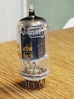 12AX7/ECC83 RCA Placa Larga Negra MaxiPreamp2/TV-7 probado (1) lote de tubos Foto 1 de 2