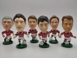x6 Corinthian Headliners Middlesbrough Figures-Bundle-Cox-Robson-Hendrie-Juninho - Picture 1 of 7