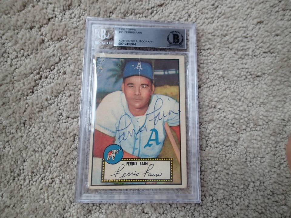 1952 Topps #21 FERRIS FAIN Signed AUTO BECKETT COA SLAB Philadelphia A's - Image 1 of 1