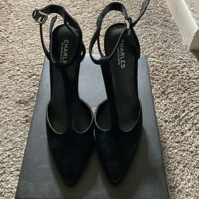 Tacones de gamuza negros Peyton para mujer Charles by Charles David talla 9,5 nuevos en caja Foto 1 de 4