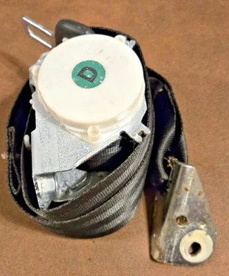 2011-2018 Volkswagen Jetta MK6 Seatbelt Retractor REAR right OEM 5C6857806H - Image 1 of 3