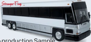 Iconic Replicas MCI D4000 Coach blanco en blanco - Imagen 1 de 1
