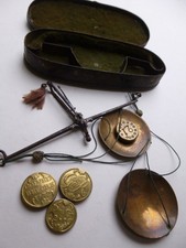 GEORGIAN COIN SCALES +COIN WEIGHTS IN CASE