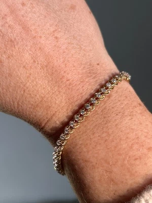 Pulseira contemporânea de corda torcida de ouro 14k com diamante de dois tons 1,44 tcw - Imagem 1 de 4