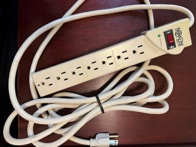 TRIPP-LITE protect it 7-outlets 12ft-cord 1000-joules Surge Protector TLP712 - Image 1 of 3