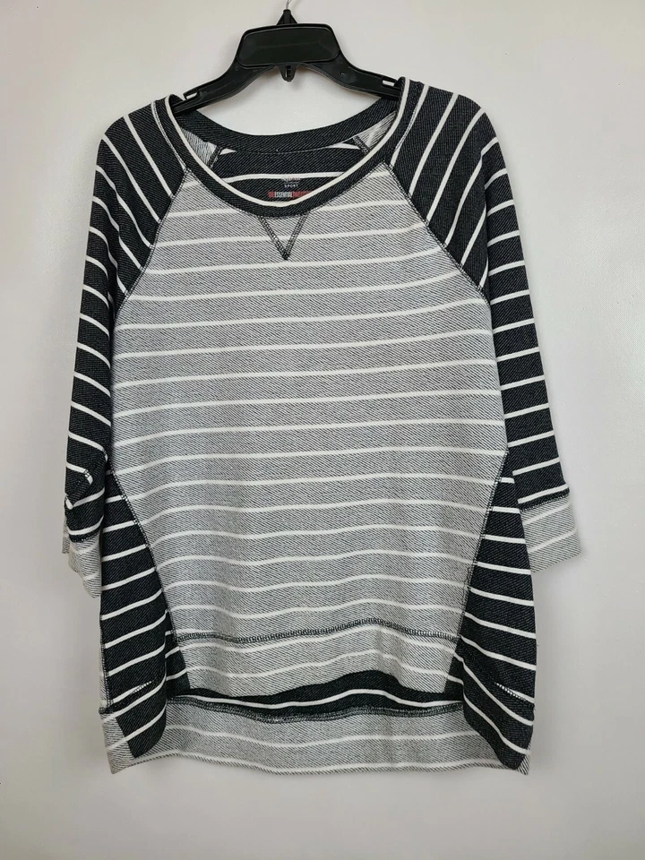 Sudadera deportiva para mujer Style&Co talla grande negra gris a rayas felpa alta baja  Foto 1 de 4