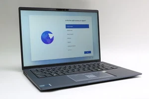 14" Dell Latitude 7450, Ultra 7 165U, 32GB, 512GB SSD, Pantalla Táctil - Imagen 1 de 12