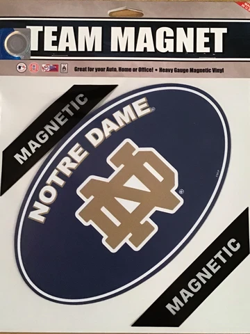 NOTRE DAME FIGHTING IRISH TEAM MAGNET INDOOR/OUTDOOR OFFICIALLY LICENSED Cover