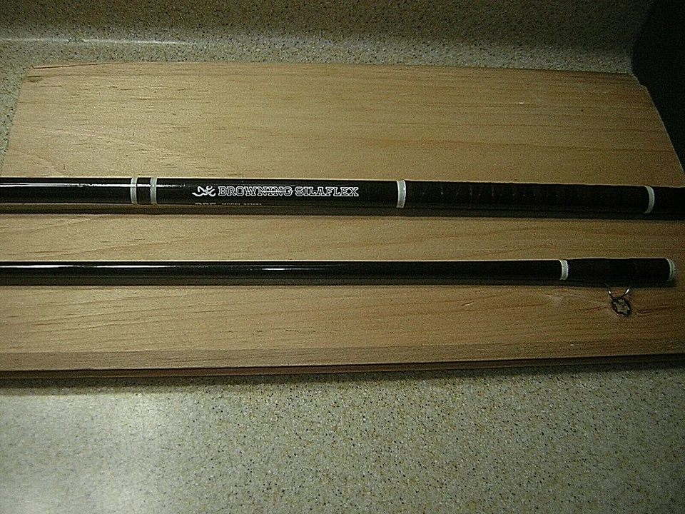 Browning SilaFlex Model 922985  8'6" 2 Piece Fly Rod - Image 1 of 4