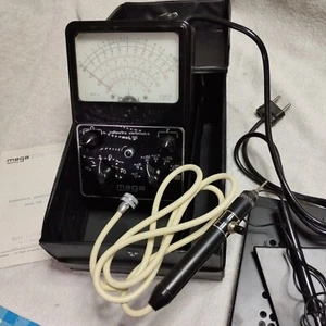 MEGA ELETTRONICA - VOLTMETRO ELETTRONICO, Mod. 110 STRUMENTO VINTAGE USATO. - Zdjęcie 1 z 5