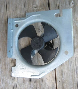 Kenmore Frigidaire Condenser Fan Assembly 212018404 242018404 - Picture 1 of 3