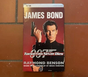 Vintage James Bond 007 Tomorrow Never Dies R. Benson 1997 Hörbuch Kassetten - Bild 1 von 4