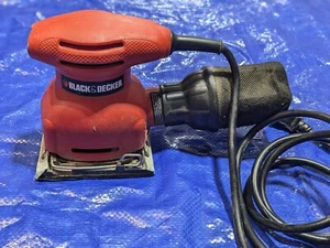 Black & Decker 1/4 in Sheet Finishing Palm Sander FS500 w Dust Collector - Picture 1 of 5