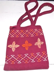 SAC POCHETTE MATELASSE BRODE MAIN AVEC ANSES - Picture 1 of 2