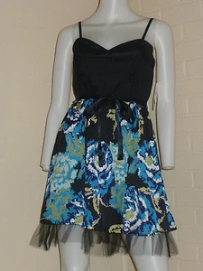 NUOVO ABITO IN TULLE ELEGANTE RETRÒ RASO ASTRATTO FIORE LOLITA URBAN JOHNNY MARTIN M - Foto 1 di 8