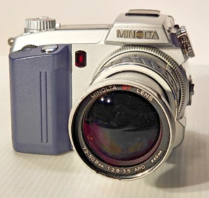 Minolta DiMage 7 Digital Camera 5.2 Mega Pixels With Miscellaneos . Vintage - Picture 1 of 12