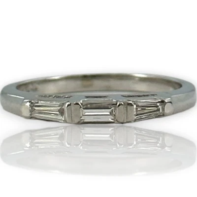 Vintage 14kt White Gold Graduated Baguette Diamond Wedding Accent Band Ring - Image 1 of 4