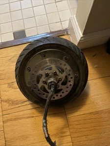 ruote posteriori scooter giri potenziati con freni a disco originali - Foto 1 di 9