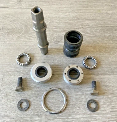 SHIMANO 600 BOTTOM BRACKET ITALIAN THREADED 70-115 MM - Image 1 of 4