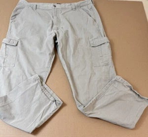 Wrangler Authentic Cargo Pants Mens 40x34 Beige Khaki Workwear. - Picture 1 of 6