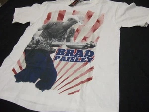 Nwt Men's S Brad Paisley Playing Guitar American Rays Country Music Band T Shirt - Picture 1 of 1