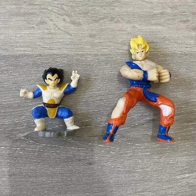 Figuras de acción de colección Dragon Ball Z Goku Super Saiyan Vegeta 2001 y 1996 DBZ Foto 1 de 4