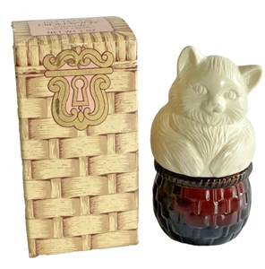 Tarro de perfume Avon Kitten Hideaway Charisma Cream de colección avon / - Imagen 1 de 6