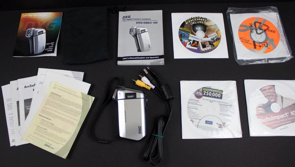 DXG QuickShots DXG-5B6V 32 MB Camcorder - Silver - Image 1 of 4