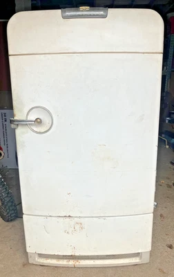 Refrigerador vintage General Motors (GM) MM-76 Frigidaire años 40 Foto 1 de 4