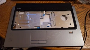 Dell Studio 1535 Palmrest 0M252C - Picture 1 of 2
