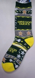 Oregon Ducks Men's Socks Large Size 10 to 13 Holiday Christmas - Picture 1 of 1