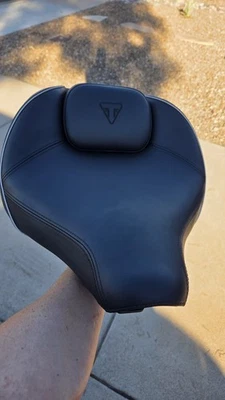 Triumph Bonneville Speedmaster 1200 2018 - Asiento del conductor A2313999 T0DWD10 Foto 1 de 4