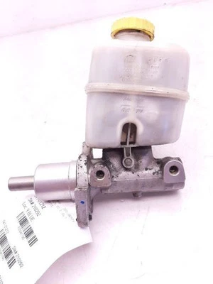 Brake Master Cylinder LHD 3.7L Fits 2002-2005 JEEP LIBERTY 05072526AA - Image 1 of 4