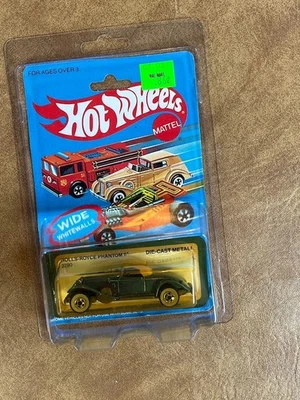 1983 HOT WHEELS ROLLS-ROYCE PHANTOM II BLUE BLACKWALLS IN PACKAGE #3290 - Image 1 of 4