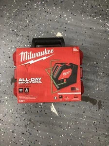 Milwaukee 3421 kabelloser grüner Kreuzlinienlaser mit AA-Batterien - Bild 1 von 1