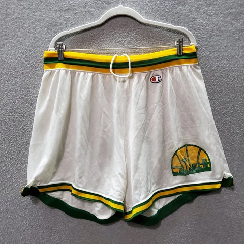 VINTAGE Seattle Supersonics Men Activewear Shorts XL White Champion Logo USA Cover