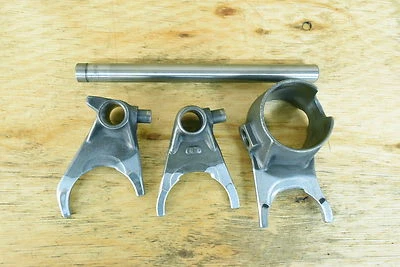 HORQUILLAS DE CAMBIO DE MARCHAS KAWASAKI KZ750 KZ 750 KZ750B TRANSMISIÓN BIMOTOR Foto 1 de 4